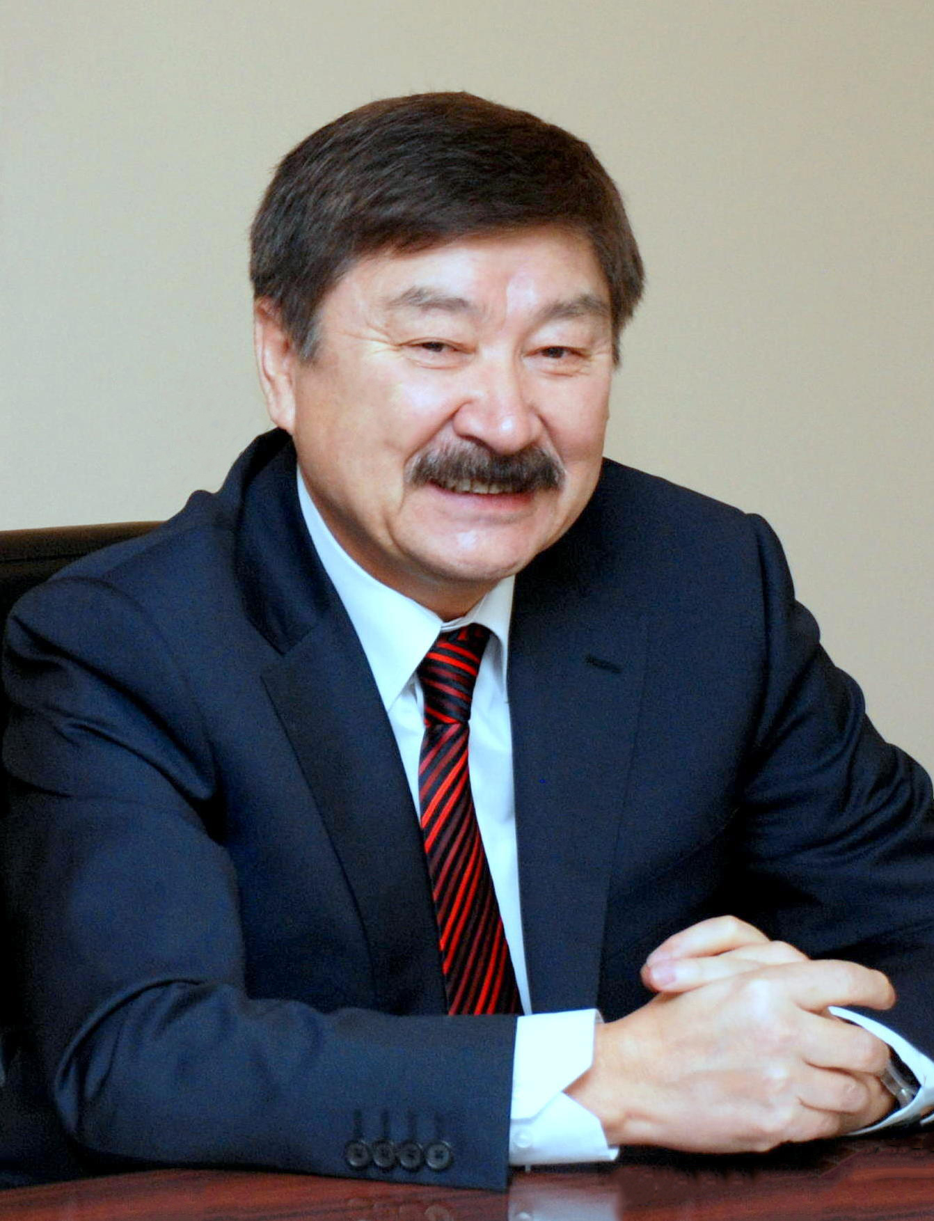 Professor Dusen Kaseinov